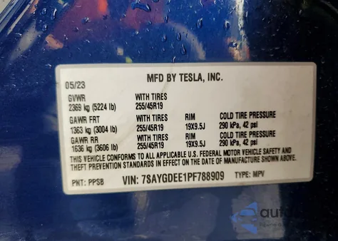 2023 Tesla Model Y z USA, uszkodzony, nr VIN 7SAYGDEE1PF788909